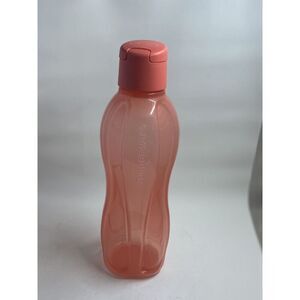 Tupperware Water Bottle 16 ounce Tumbler ~ Screw Top Seal ~ Orange/Peach